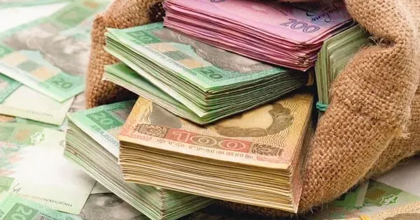 Інфографіка Опендатабот Заборгованості за мікропозиками також зростають.